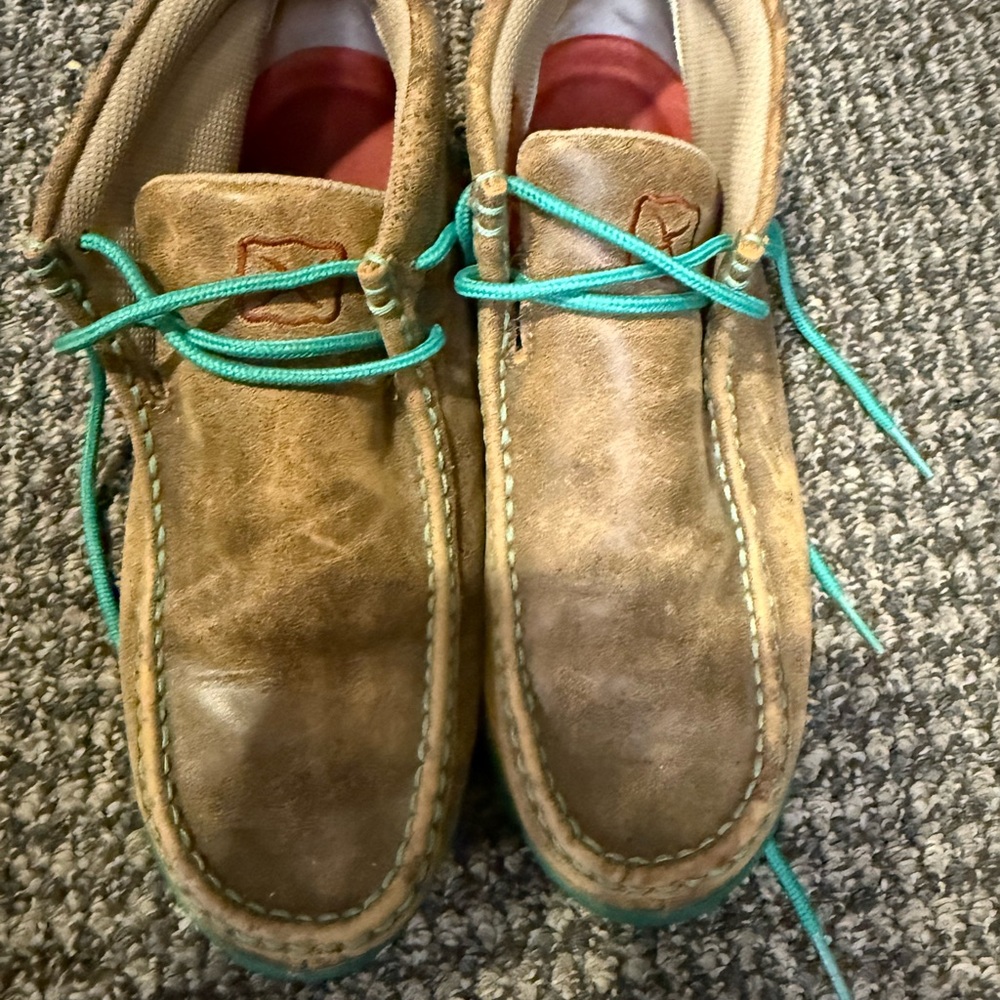 Twisted X Tan Leather Shoes with Teal Laces
